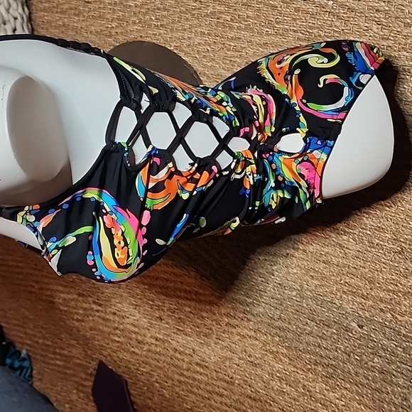 Polo Ralph Lauren one piece size small - Picture 3 of 8